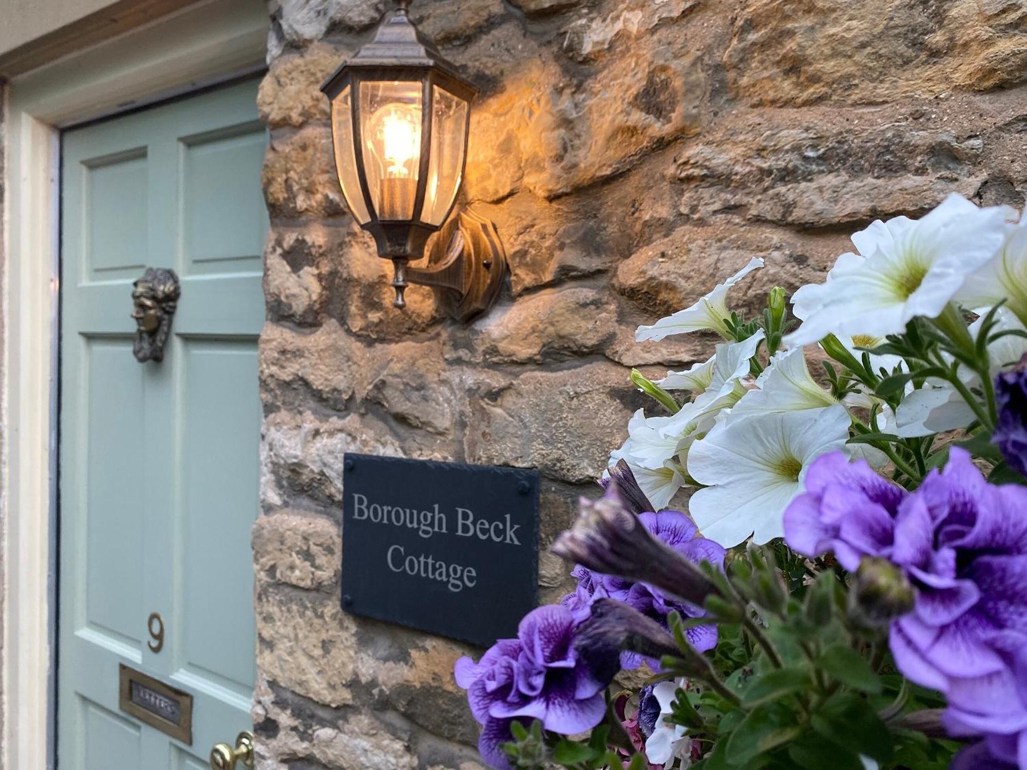 Borough Beck Cottage เฮล์มสลีย์ ภายนอก รูปภาพ